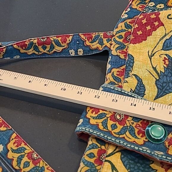 Handcrafted cotton soft canvas shell with polyester lining with light padding - Picture 7 of 10